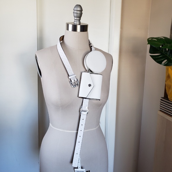 Michael Kors Multi Pouch Belt Bag NEW! - Picture 3 of 13